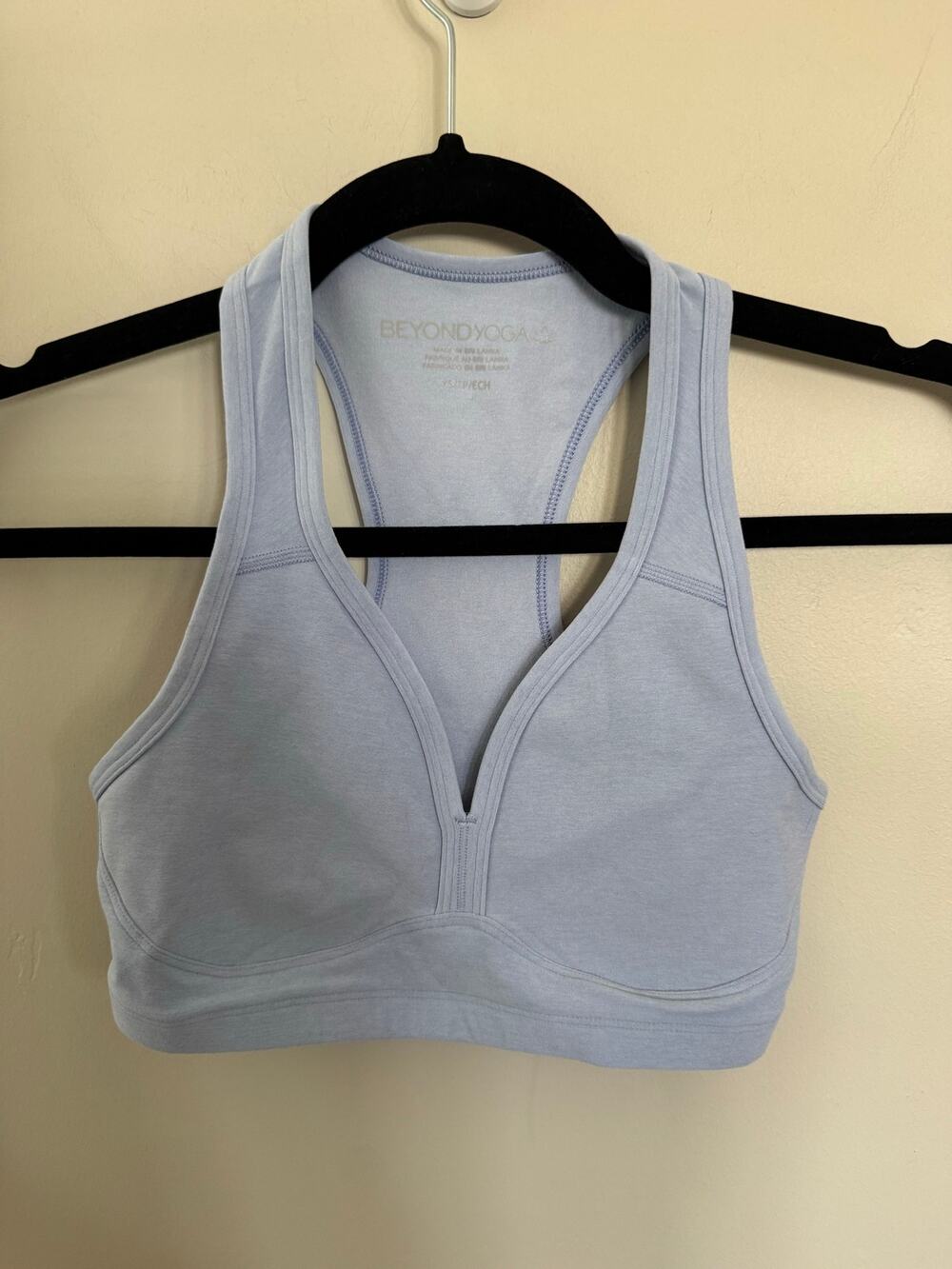 NWOT Beyond Yoga Spacedye Lift Your Spirits Bra in Pastel Periwinkle SZ XS